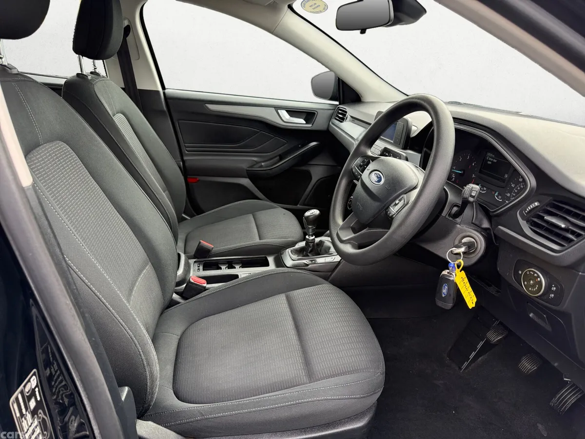 Ford Focus Hatchback, Diesel, 2019, Black