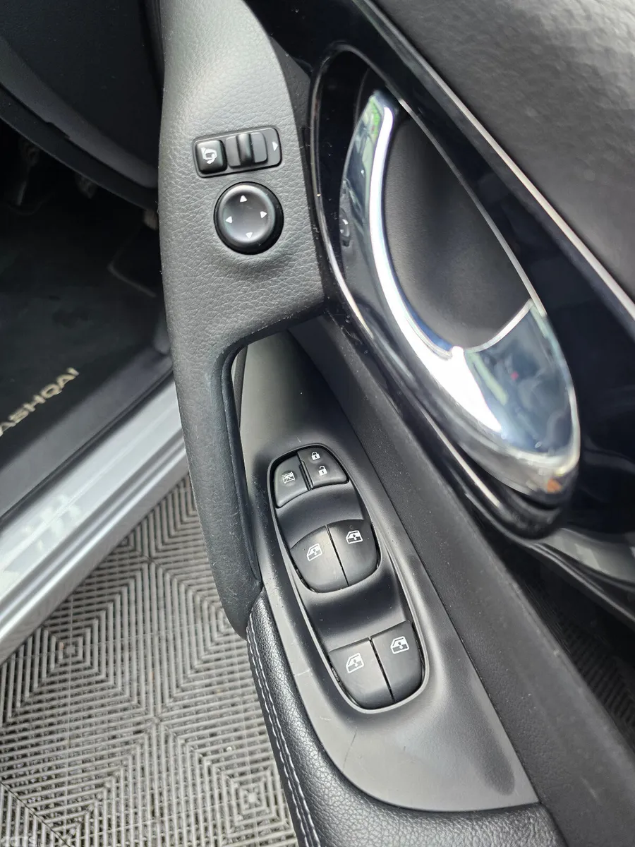 Nissan Qashqai MPV, Diesel, 2019, Grey