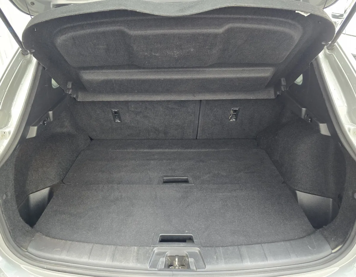 Nissan Qashqai MPV, Diesel, 2019, Grey