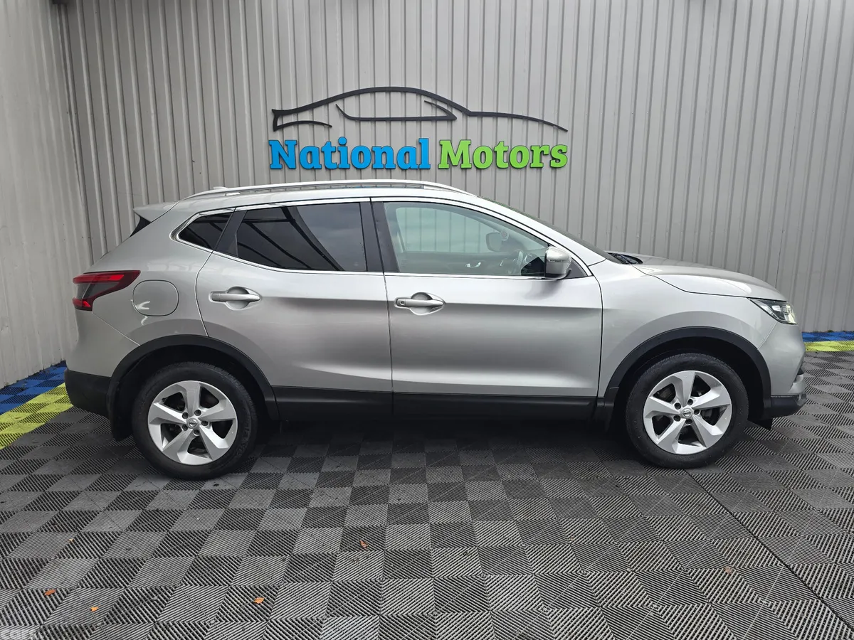 Nissan Qashqai MPV, Diesel, 2019, Grey