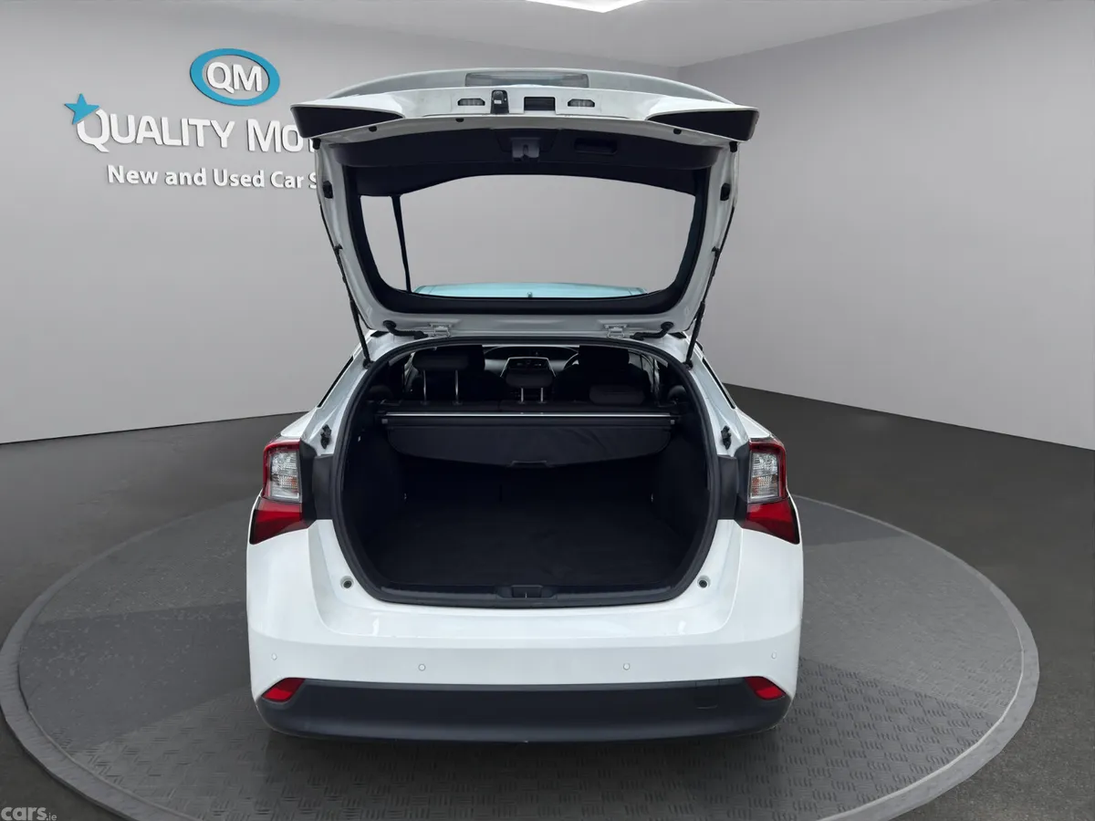 Toyota Prius Hatchback, Petrol Hybrid, 2023, White