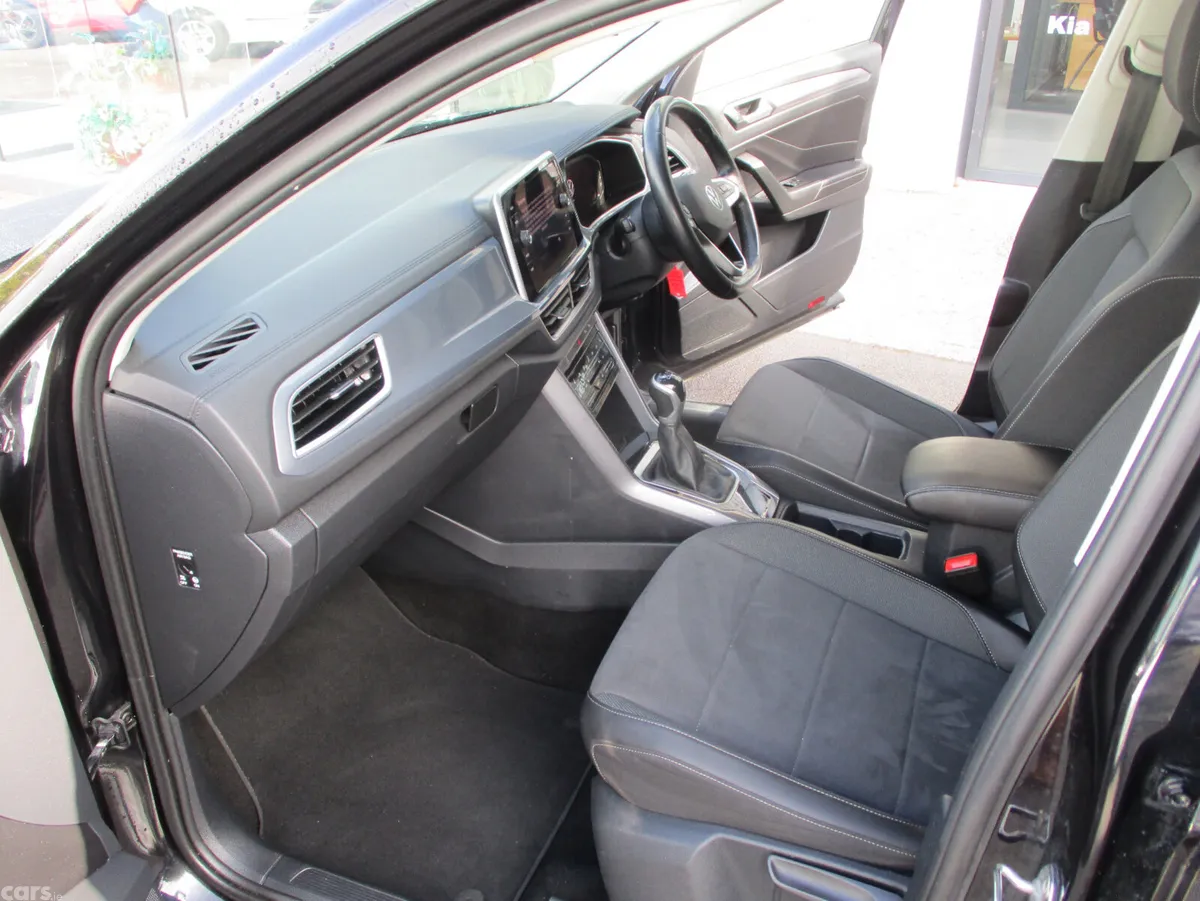 Volkswagen T-Roc SUV, Diesel, 2022, Black