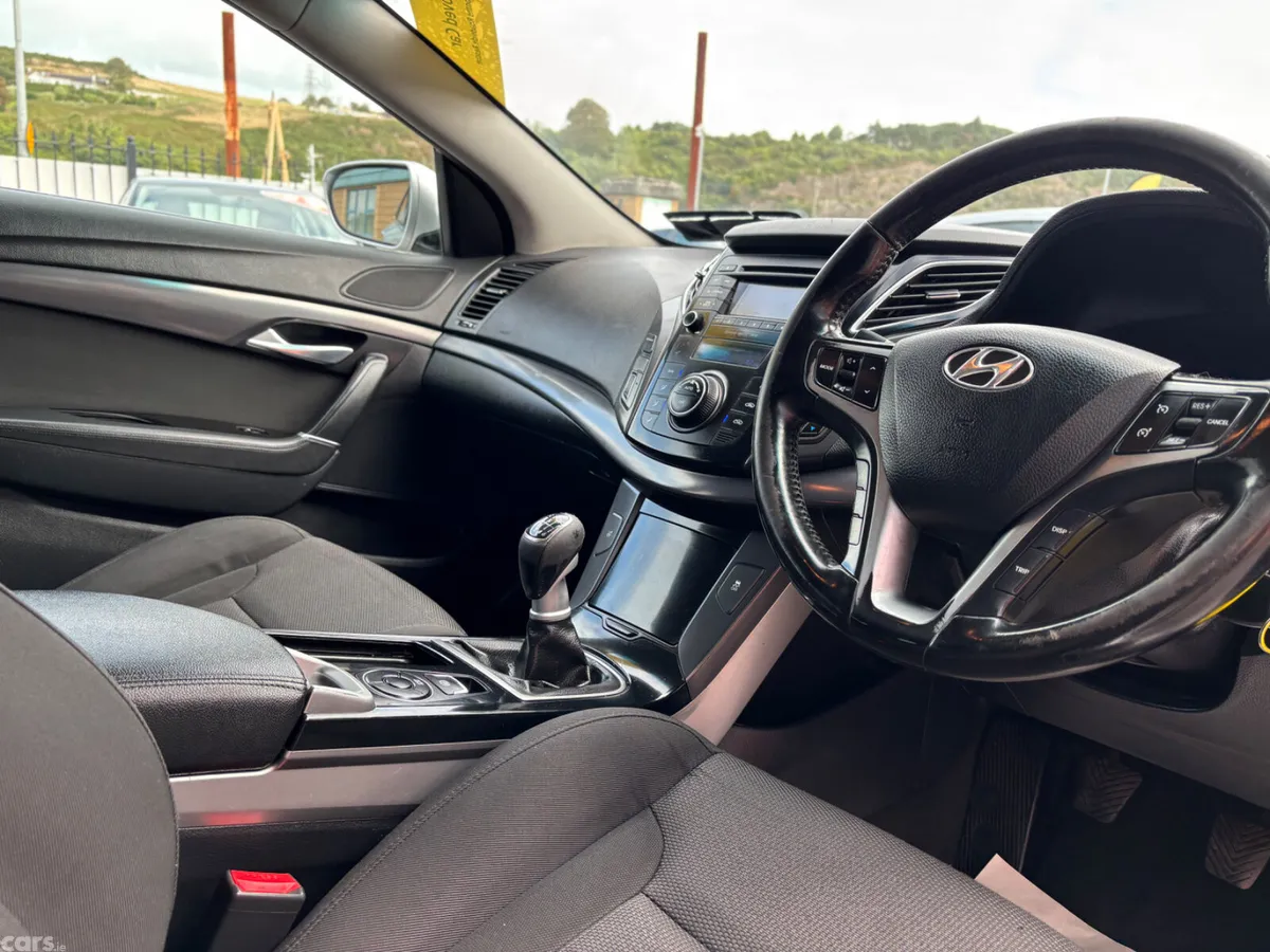 Hyundai i40 Estate, Diesel, 2015, Silver