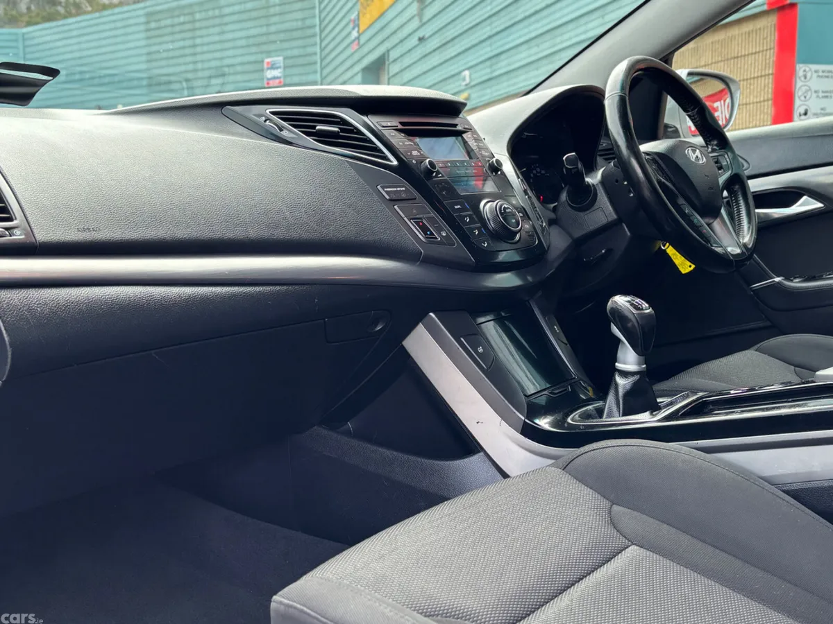 Hyundai i40 Estate, Diesel, 2015, Silver