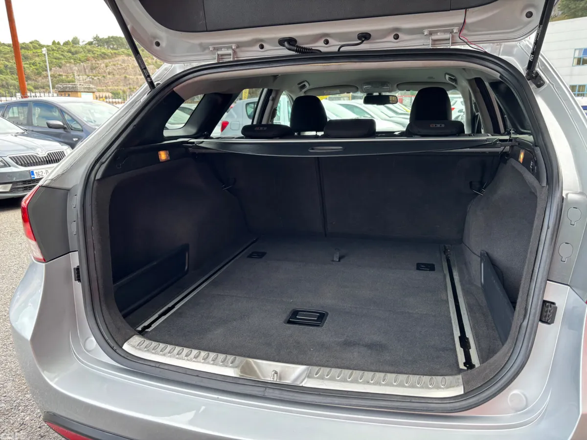 Hyundai i40 Estate, Diesel, 2015, Silver
