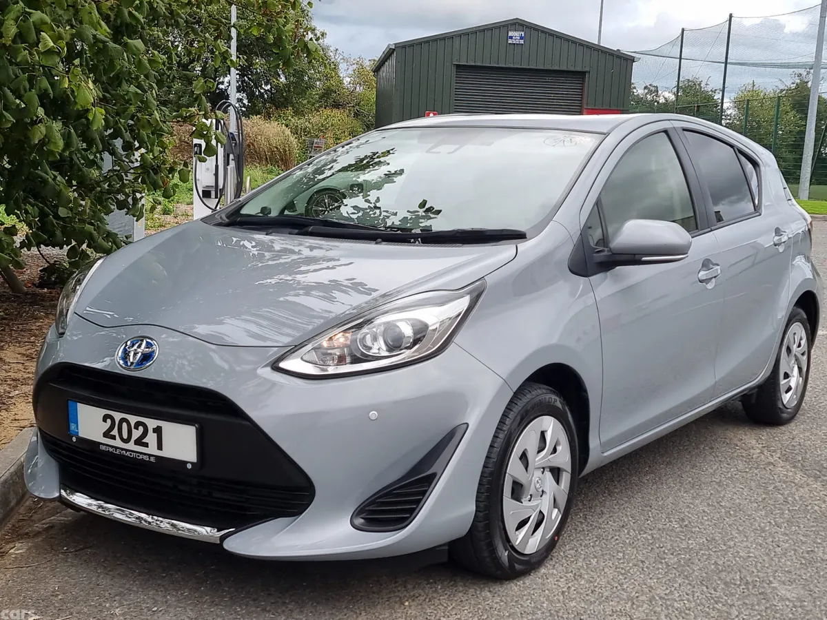 Toyota Aqua Hatchback, Petrol Hybrid, 2021, Grey