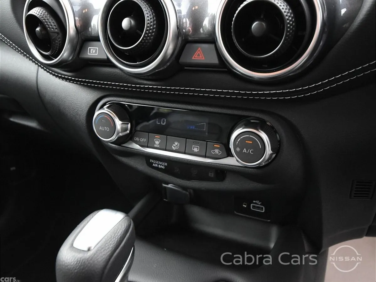 Nissan Juke SUV, Petrol Hybrid, 2025, White