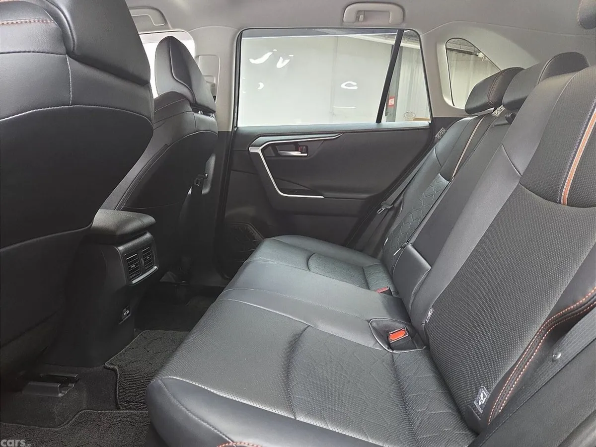 Toyota RAV4 SUV, Petrol Hybrid, 2024, Black