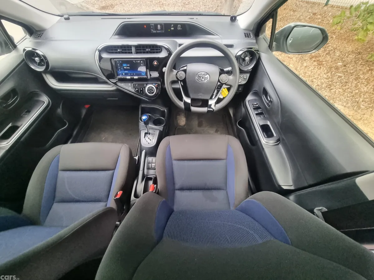 Toyota Aqua Hatchback, Petrol Hybrid, 2021, Grey