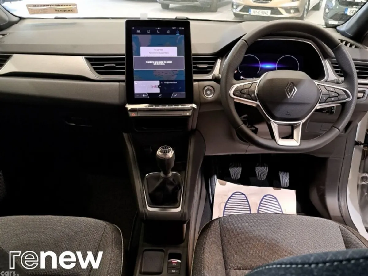 Renault Captur SUV, Petrol, 2026, Grey