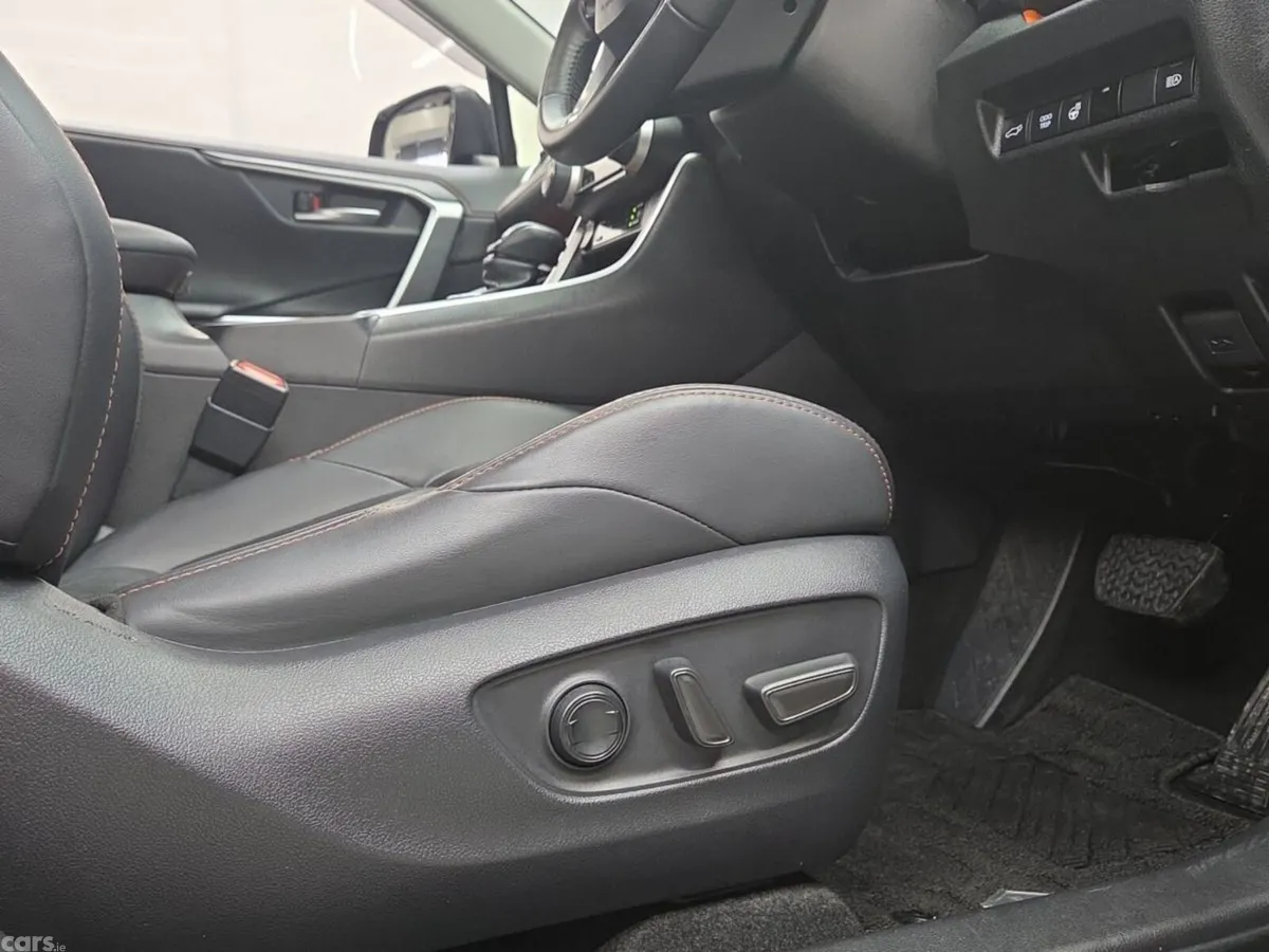 Toyota RAV4 SUV, Petrol Hybrid, 2024, Black