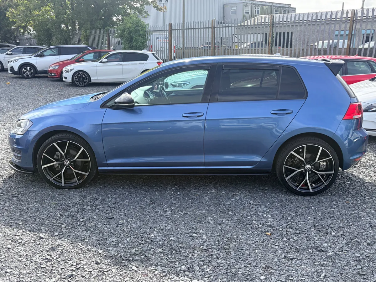 Volkswagen Golf Hatchback, Petrol, 2015, Blue