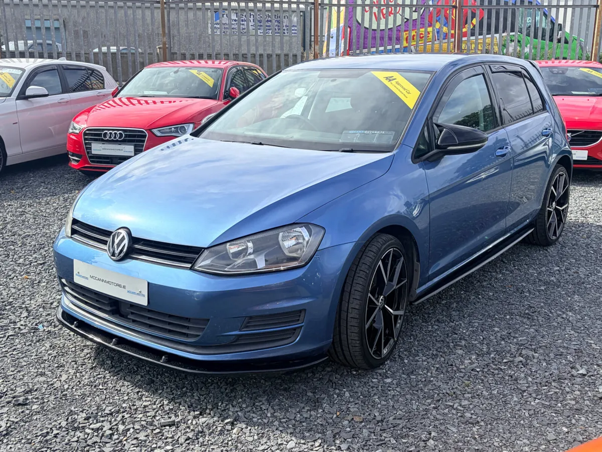 Volkswagen Golf Hatchback, Petrol, 2015, Blue