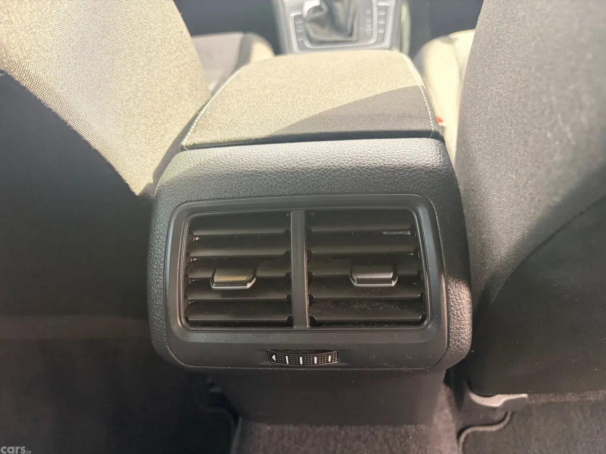 Volkswagen Golf Hatchback, Petrol, 2015, Blue