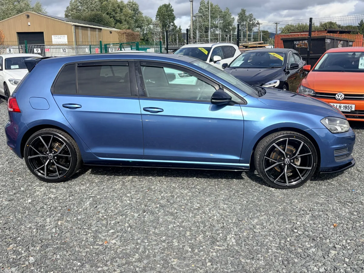 Volkswagen Golf Hatchback, Petrol, 2015, Blue