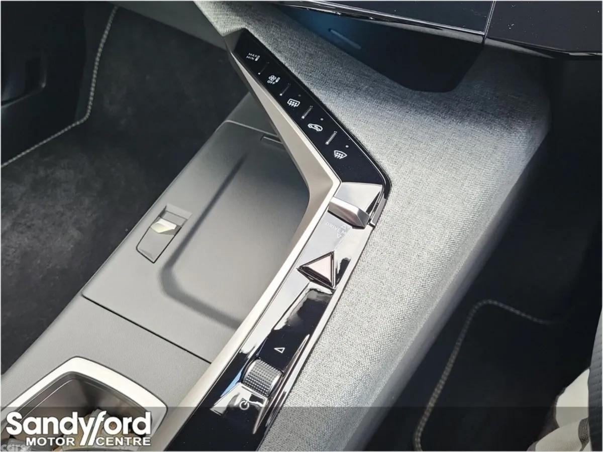 Peugeot 3008 SUV, Petrol Hybrid, 2026, Blue