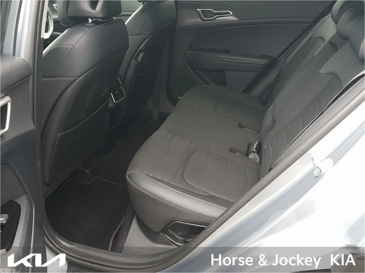 Kia Sportage SUV, Diesel Hybrid, 2023, Grey