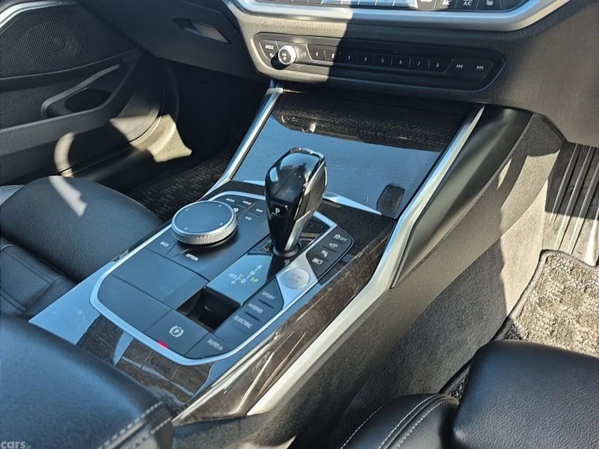 BMW 3-Series Saloon, Petrol Plug-in Hybrid, 2019, Grey