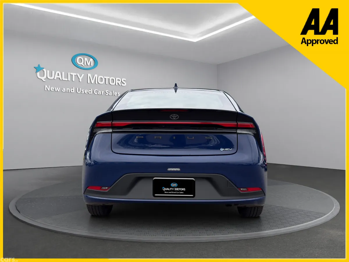 Toyota Prius Saloon, Petrol Hybrid, 2023, Blue