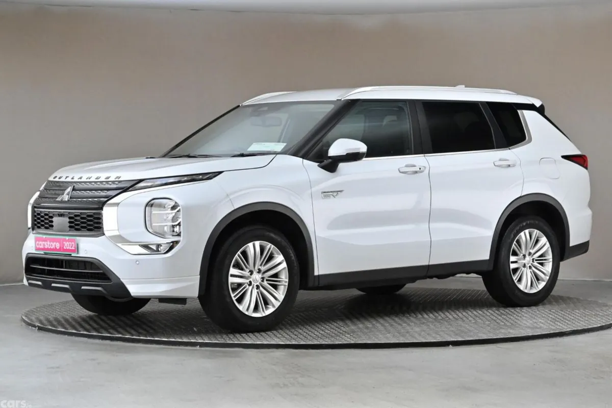 Mitsubishi Outlander SUV, Petrol Plug-in Hybrid, 2022, White
