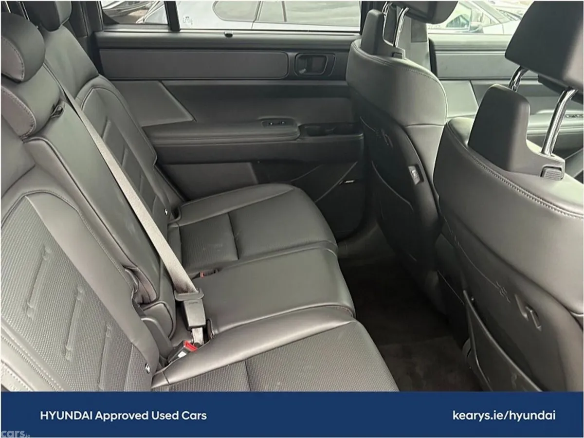 Hyundai Santa Fe SUV, Petrol Plug-in Hybrid, 2026, Blue