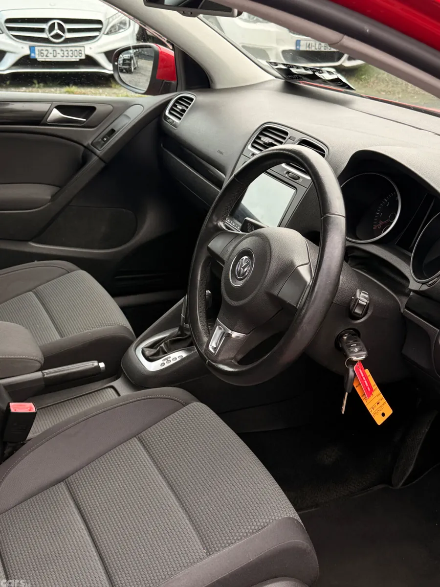 Volkswagen Golf Hatchback, Petrol, 2012, Red