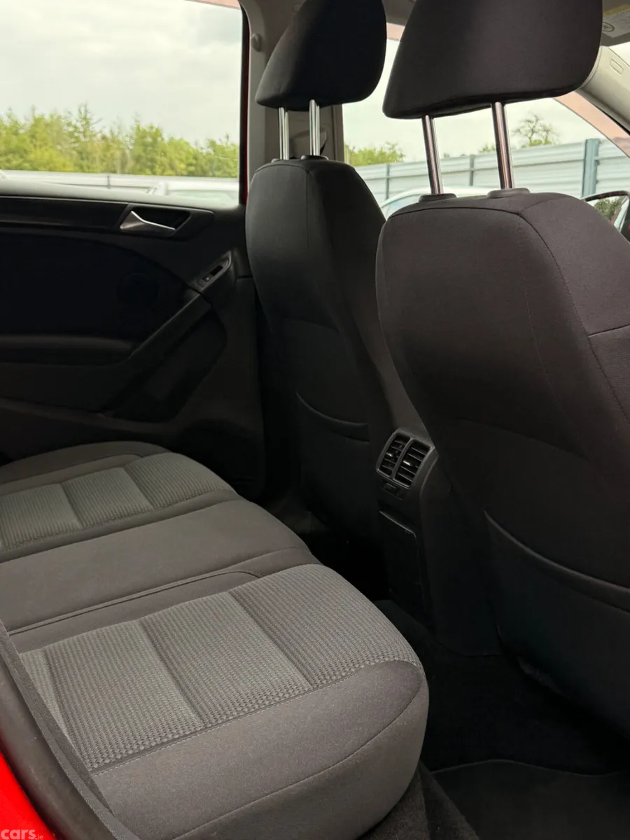Volkswagen Golf Hatchback, Petrol, 2012, Red