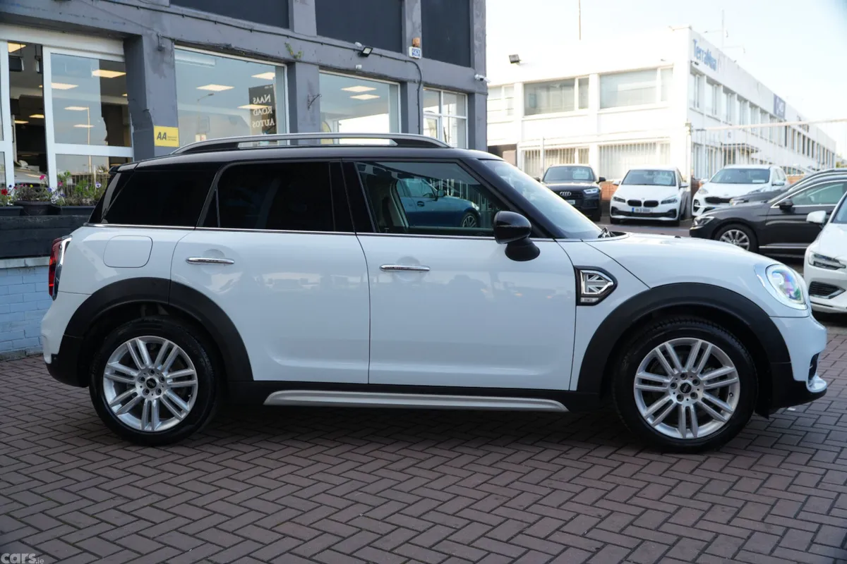 Mini Countryman Hatchback, Diesel, 2019, White