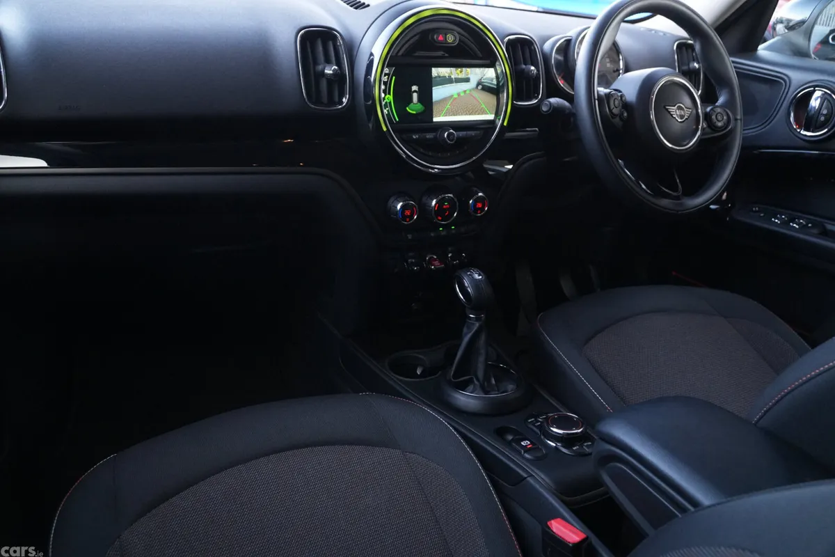 Mini Countryman Hatchback, Diesel, 2019, White