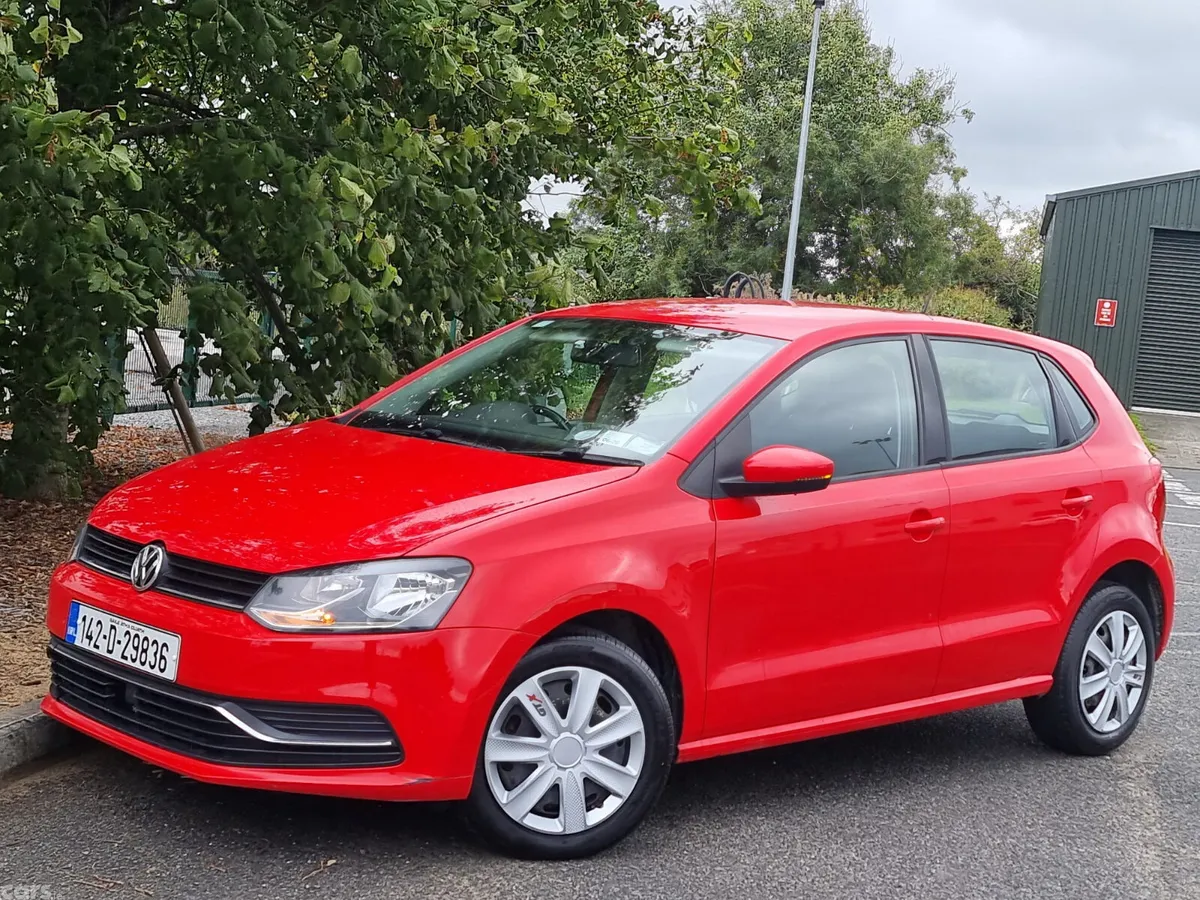 Volkswagen Polo Hatchback, Petrol, 2014, Red