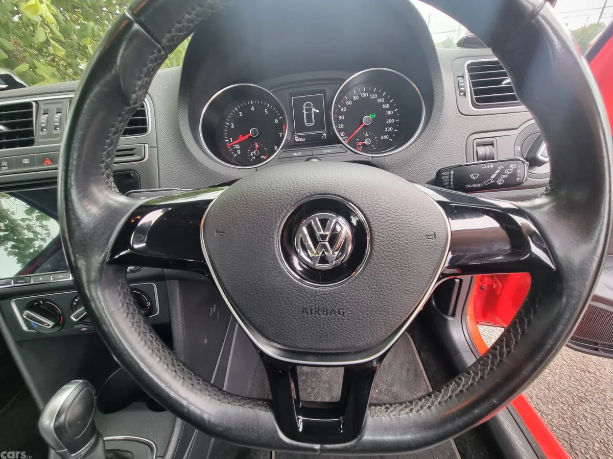 Volkswagen Polo Hatchback, Petrol, 2014, Red