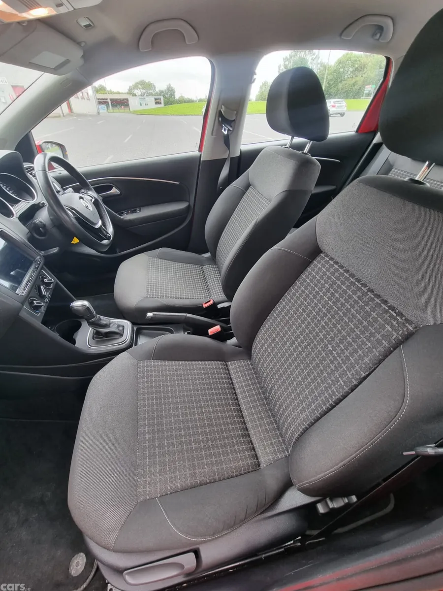 Volkswagen Polo Hatchback, Petrol, 2014, Red