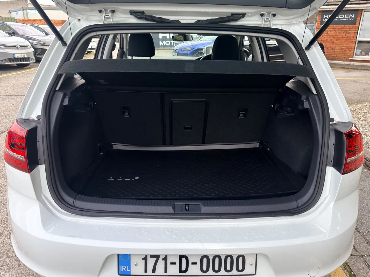 Volkswagen Golf Hatchback, Petrol, 2017, White