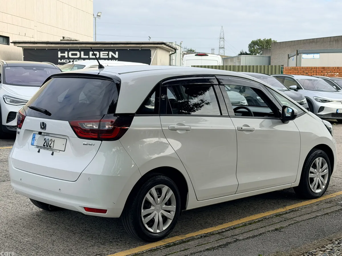Honda Fit Hatchback, Petrol Hybrid, 2021, White