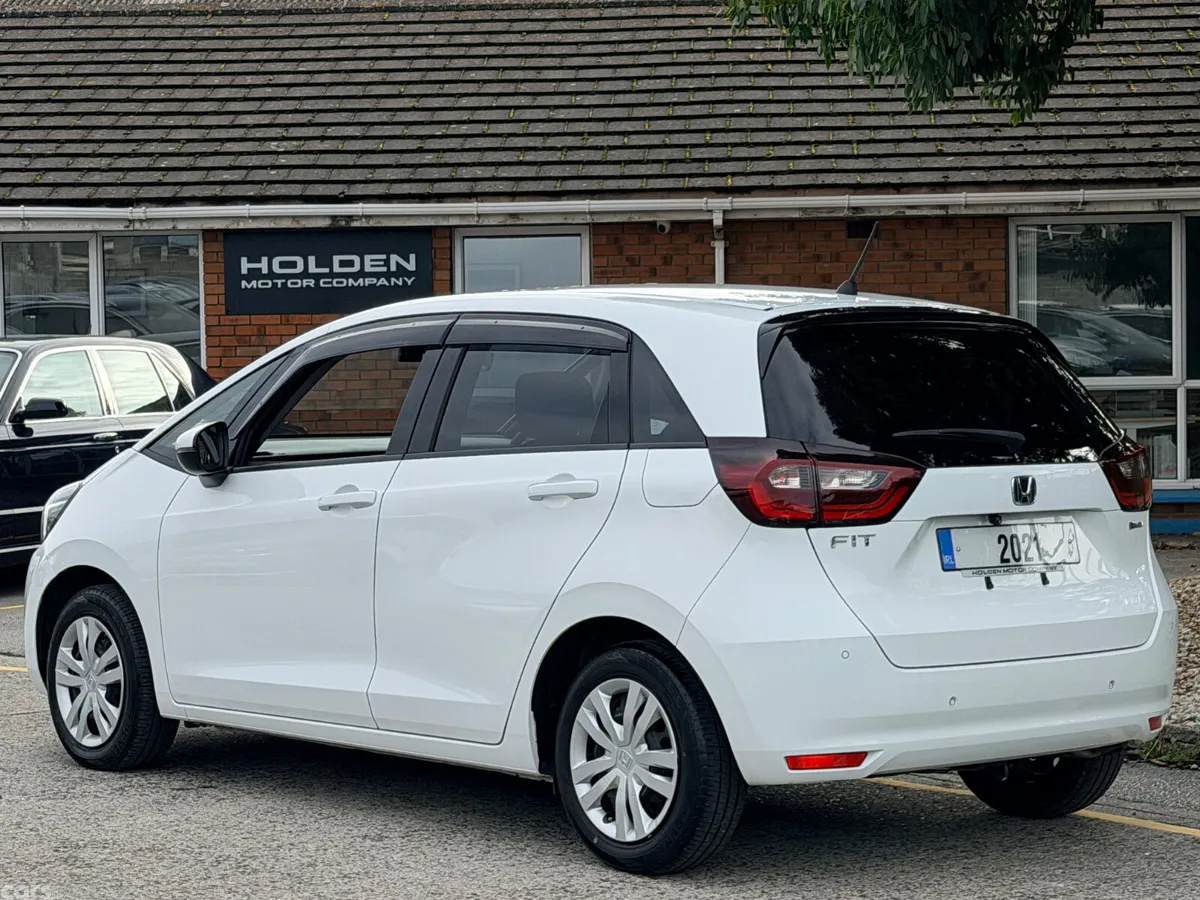 Honda Fit Hatchback, Petrol Hybrid, 2021, White