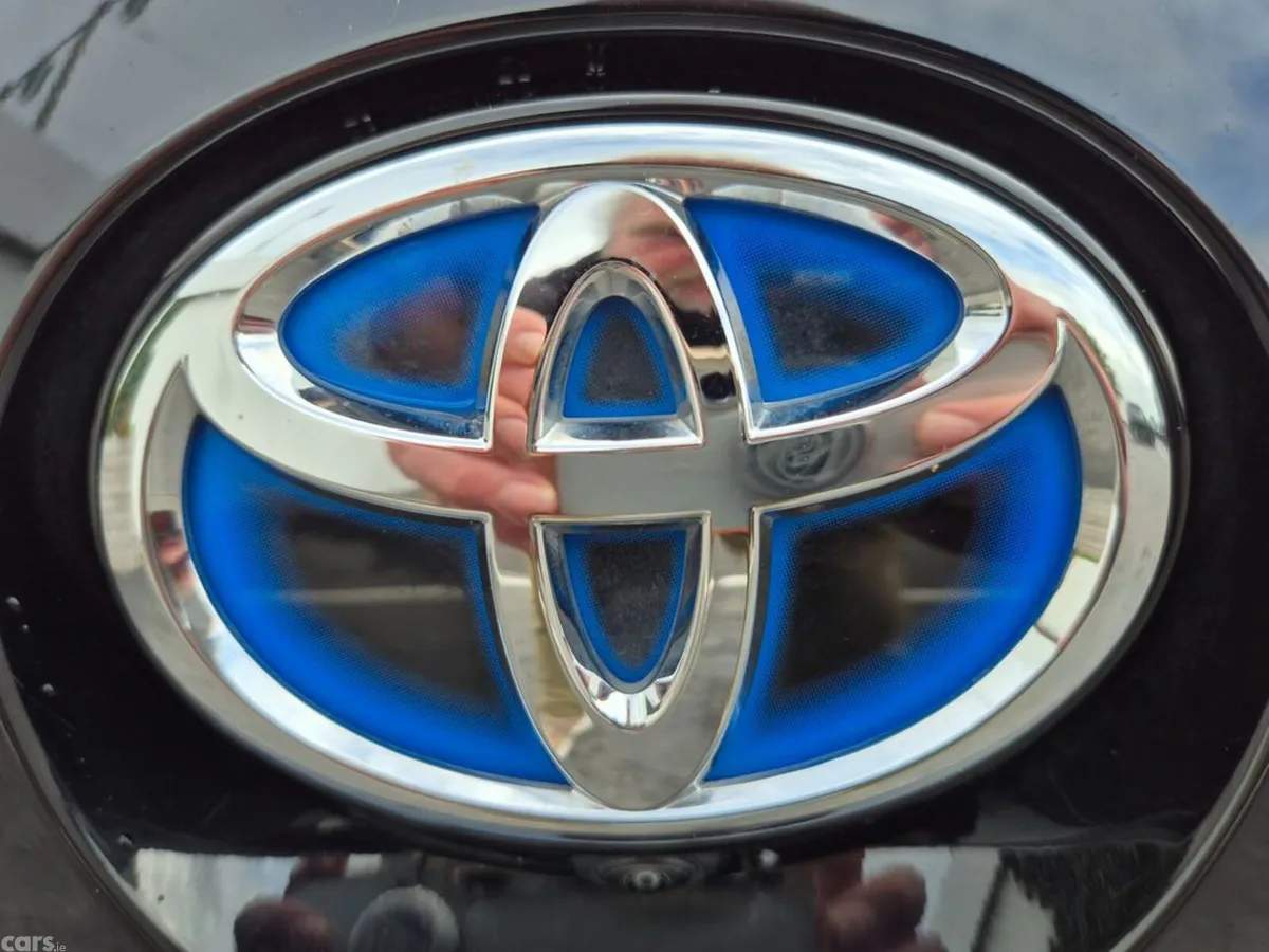 Toyota Corolla Estate, Petrol Hybrid, 2023, Black