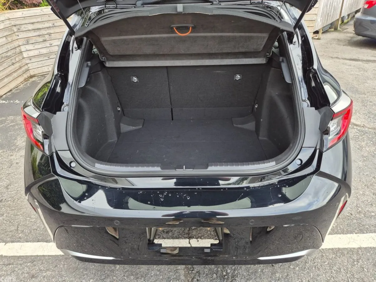 Toyota Corolla Estate, Petrol Hybrid, 2023, Black