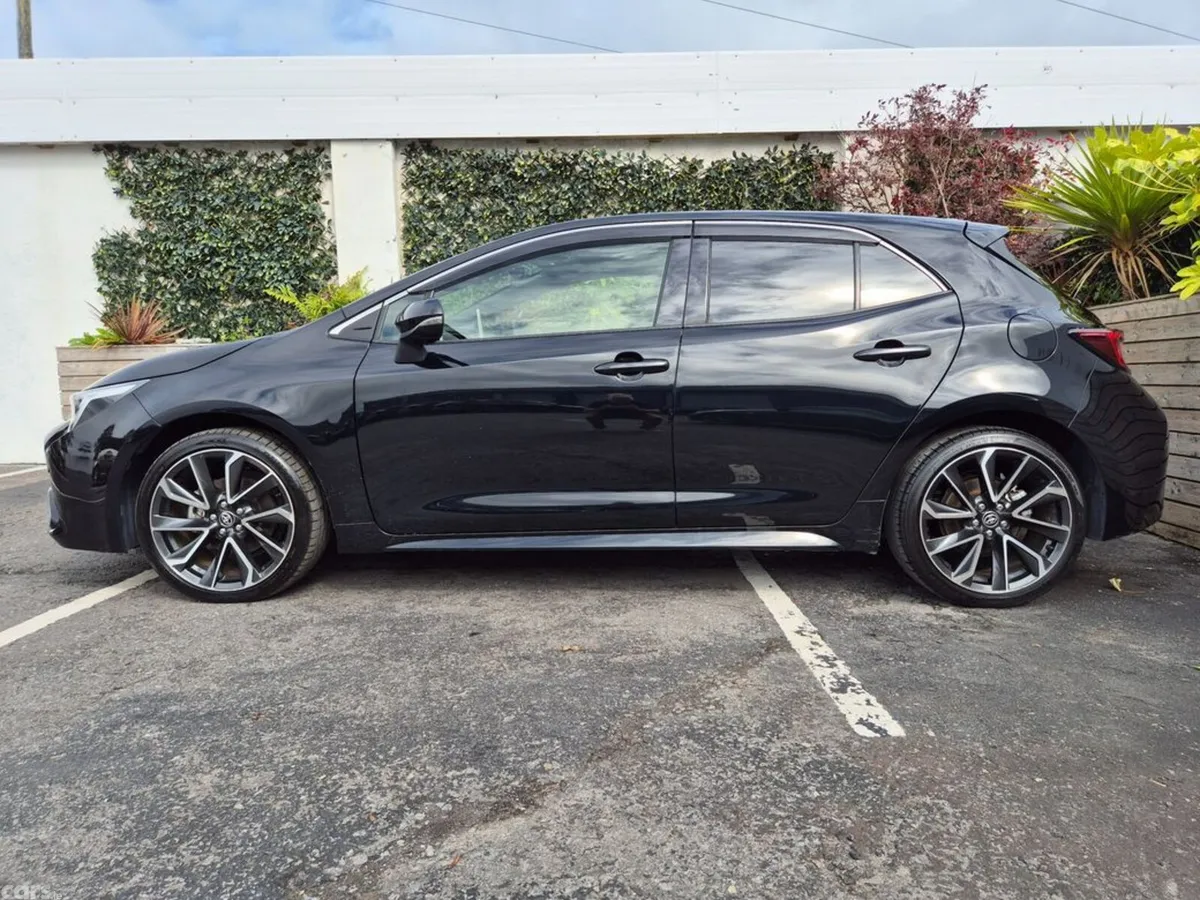 Toyota Corolla Estate, Petrol Hybrid, 2023, Black