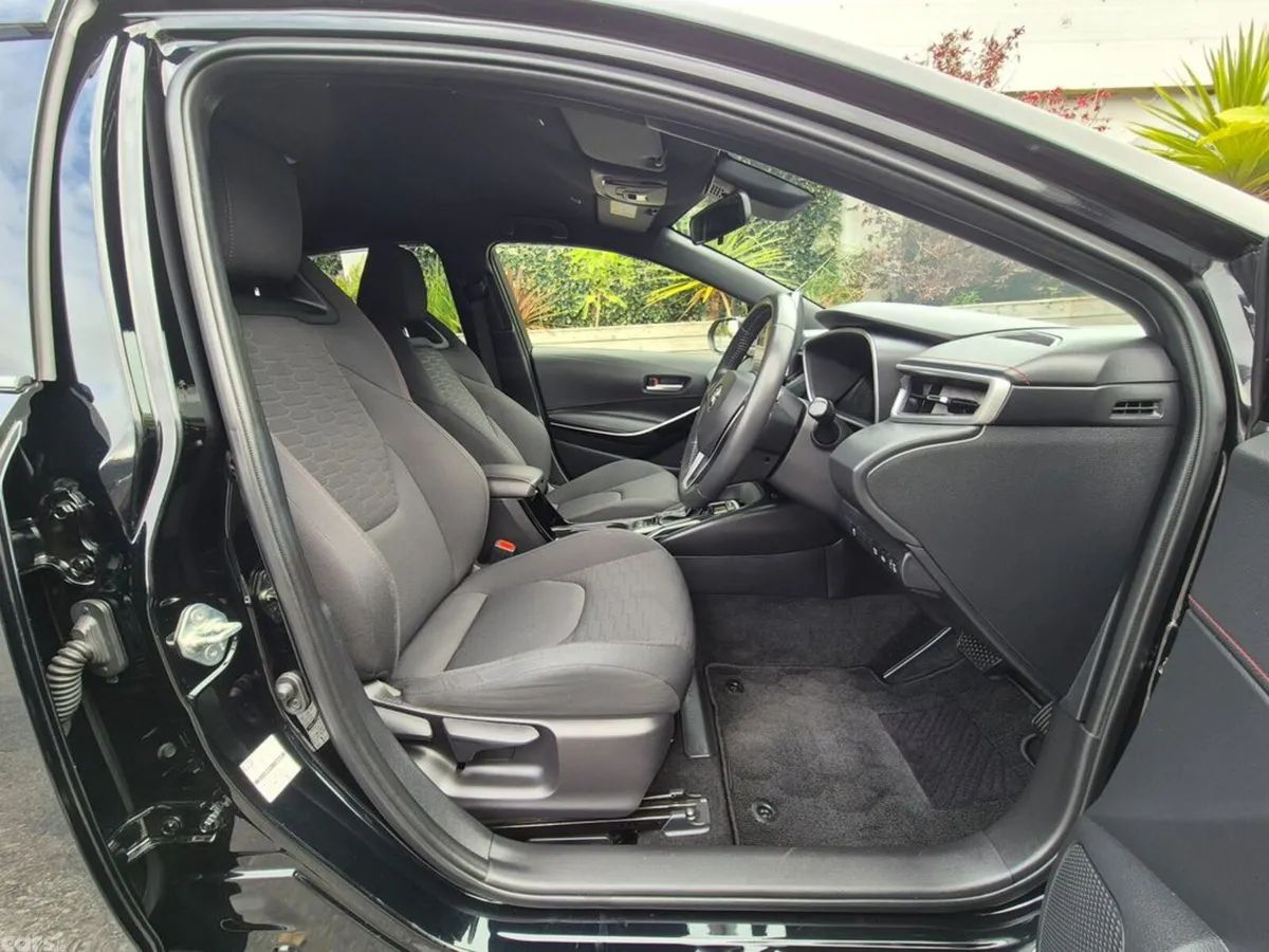 Toyota Corolla Estate, Petrol Hybrid, 2023, Black