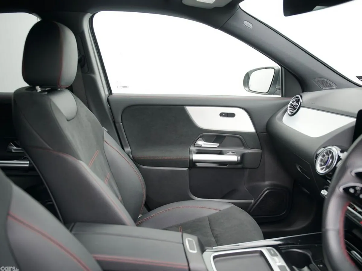 Mercedes-Benz GLA SUV, Petrol Plug-in Hybrid, 2026, Grey