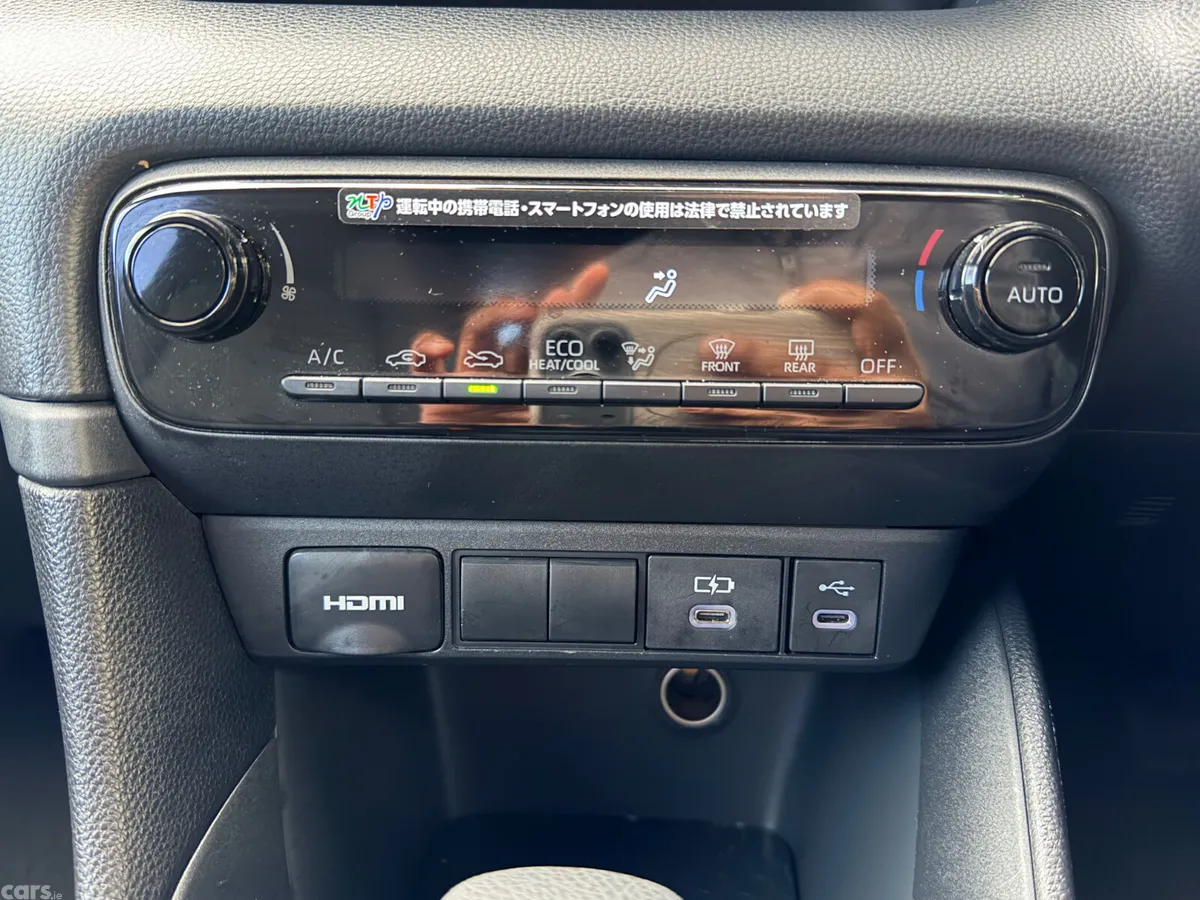 Toyota Yaris Hatchback, Petrol Hybrid, 2025, White