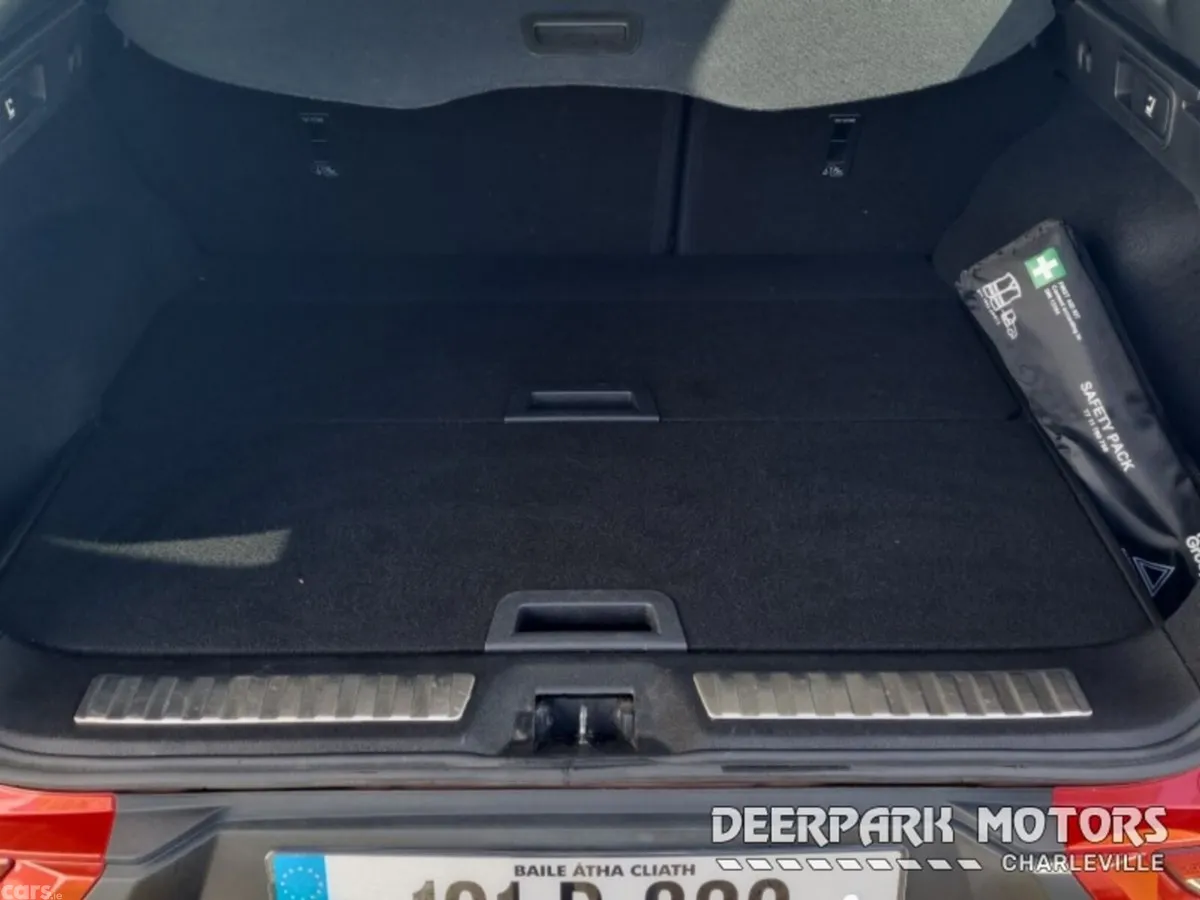 Renault Kadjar SUV, Diesel, 2019, Red