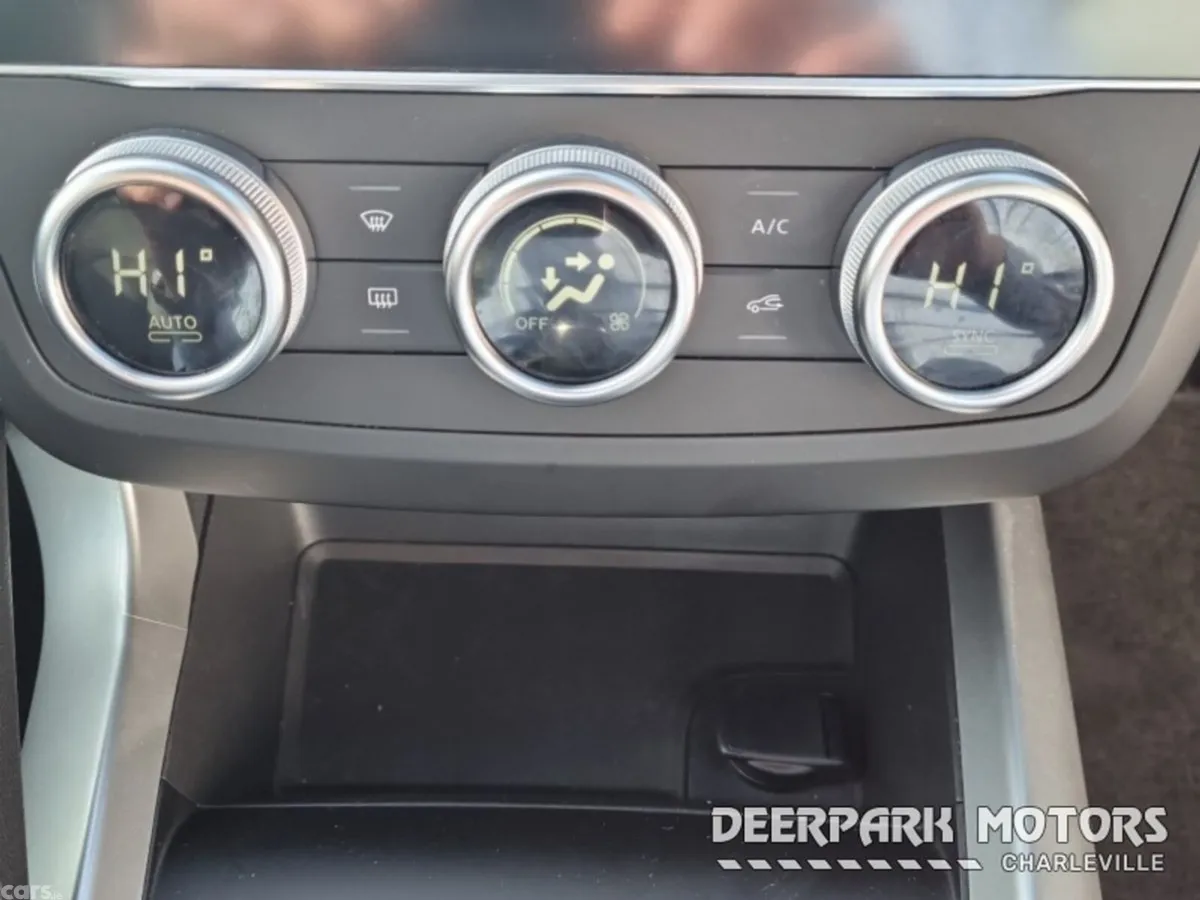 Renault Kadjar SUV, Diesel, 2019, Red