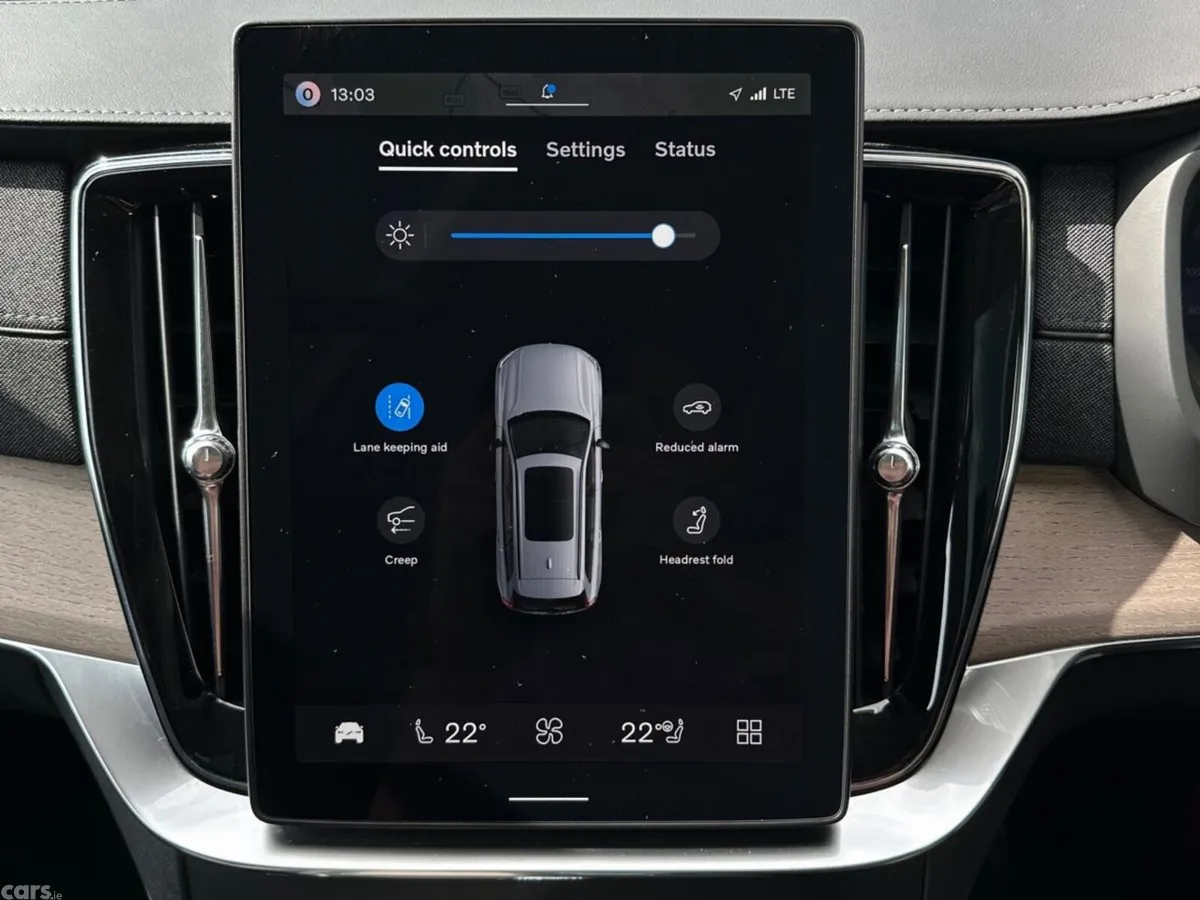Volvo XC90 SUV, Petrol Plug-in Hybrid, 2025, Grey