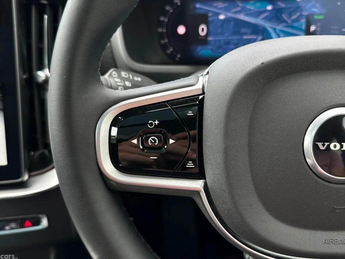 Volvo XC90 SUV, Petrol Plug-in Hybrid, 2025, Grey