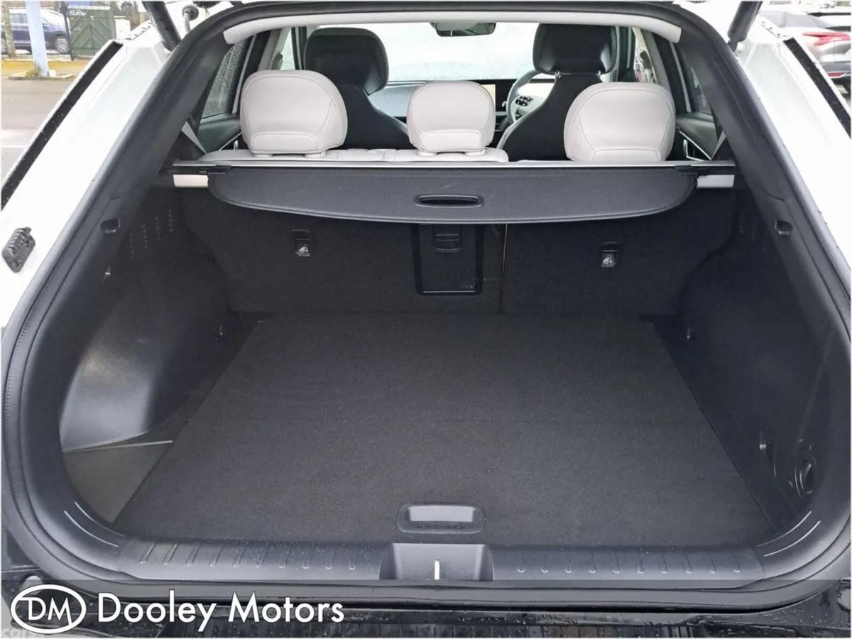 Kia EV6 MPV, Electric, 2025, White