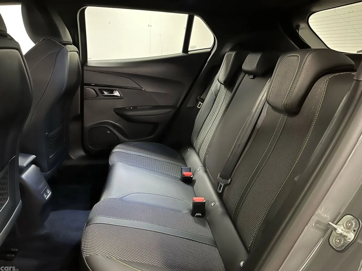 Peugeot 2008 SUV, Electric, 2025, Grey