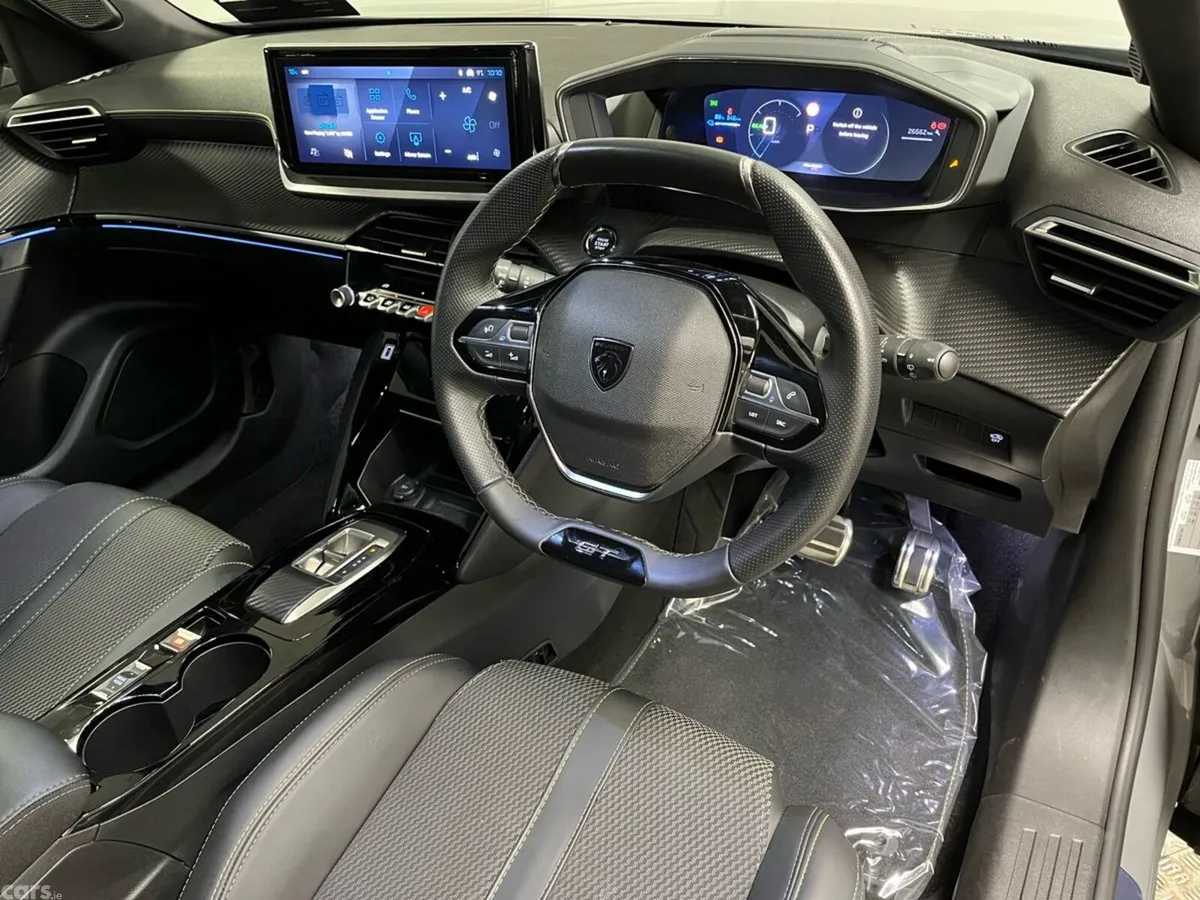 Peugeot 2008 SUV, Electric, 2025, Grey