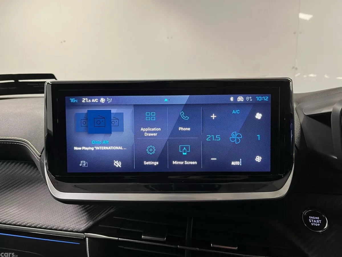 Peugeot 2008 SUV, Electric, 2025, Grey
