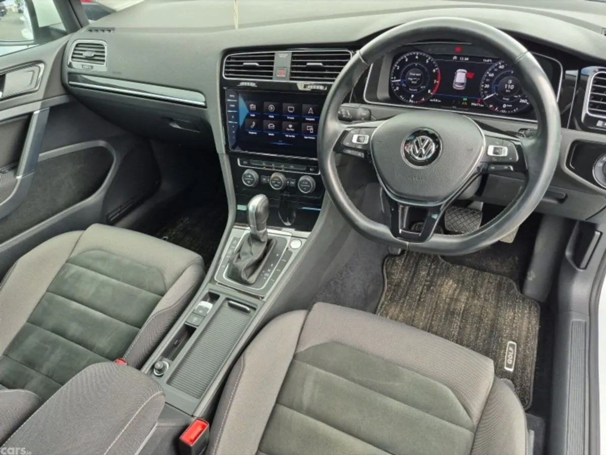 Volkswagen Golf Hatchback, Petrol, 2018, White